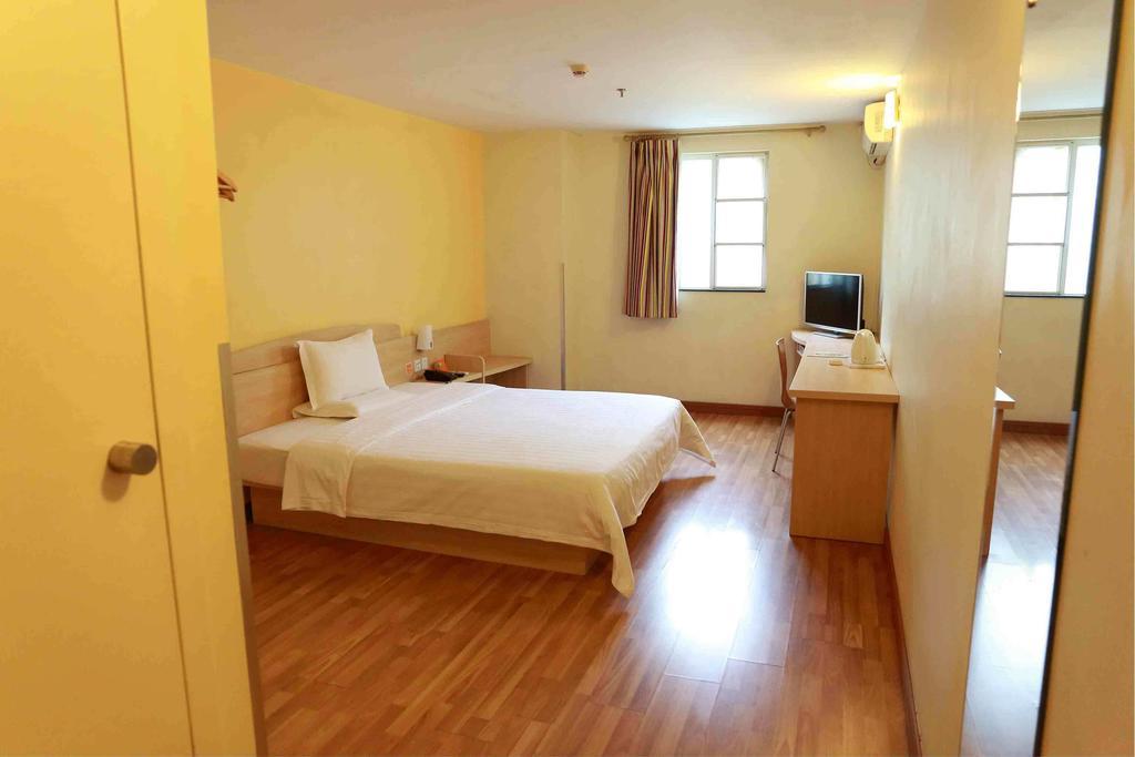 7Days Inn Heyuan Cultrual Palace Renren Le Szoba fotó
